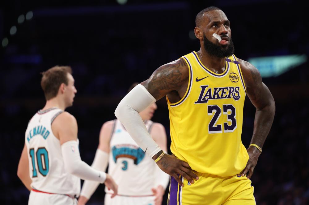 不少球员都 不少球员都